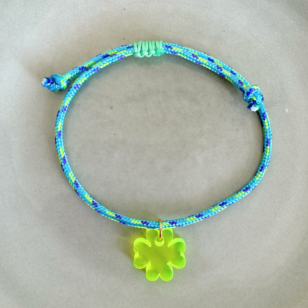 Armband Lume Charms | Klaver Neon Yellow