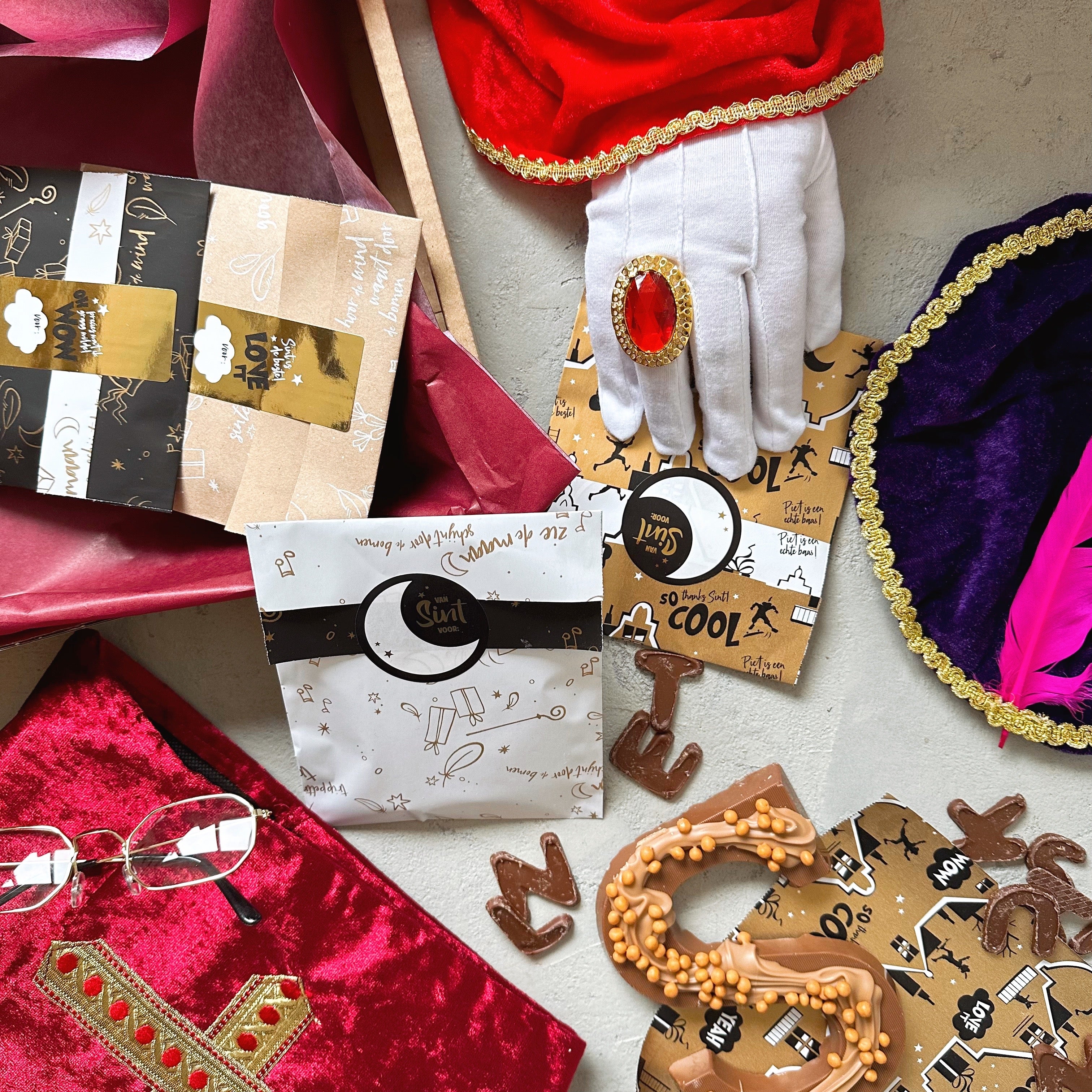 PRE ORDER | Decemberbox SINT