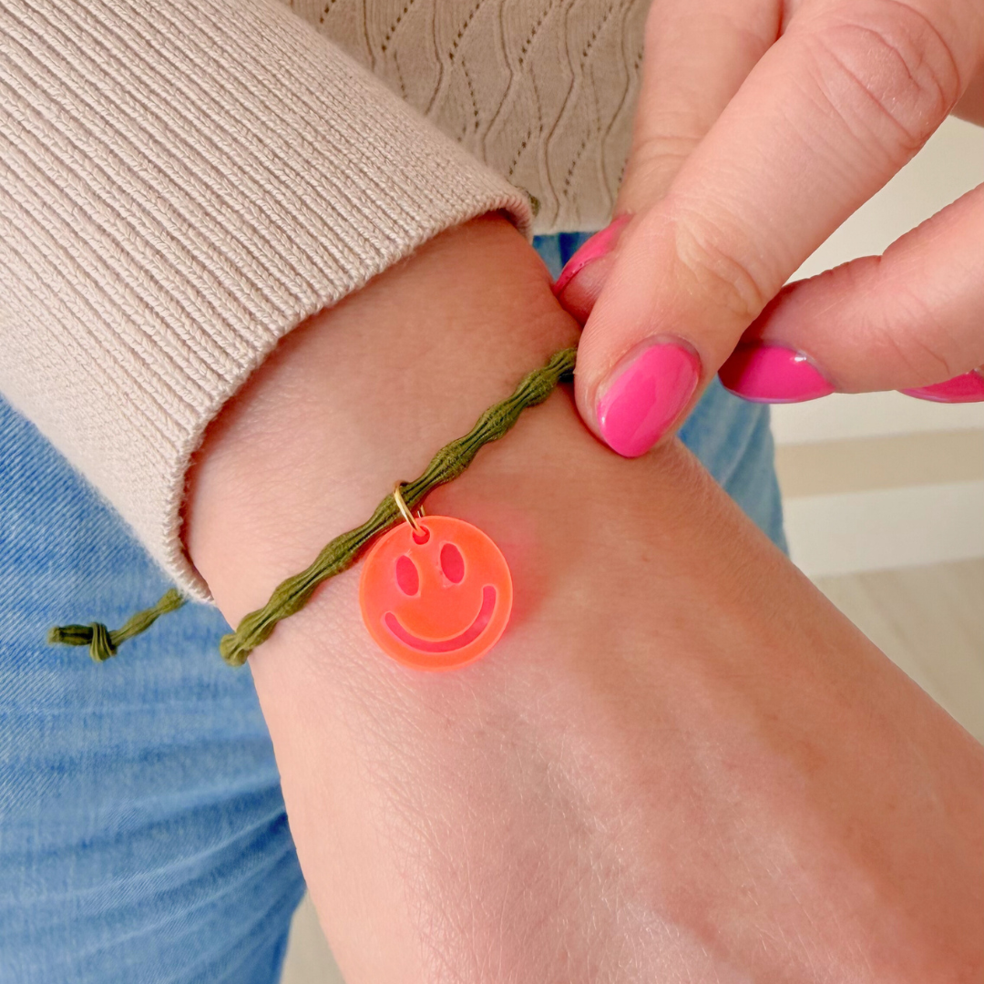 Armband Lume Charms | Smile - Neon Pink