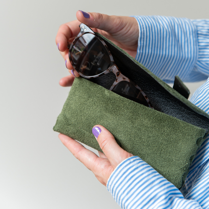 Glasses case leather apple green