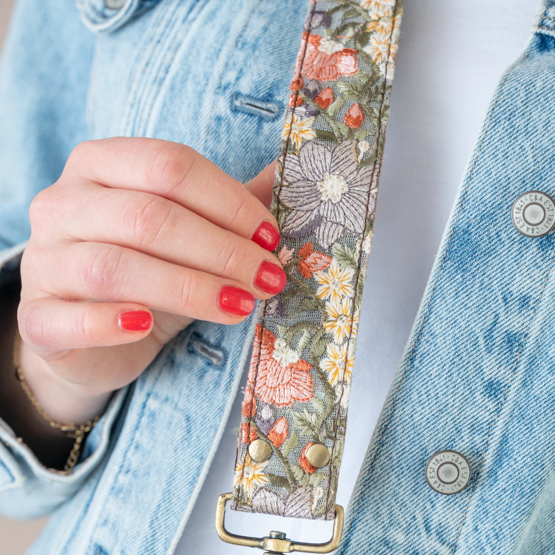 Embroidery Strap | 64