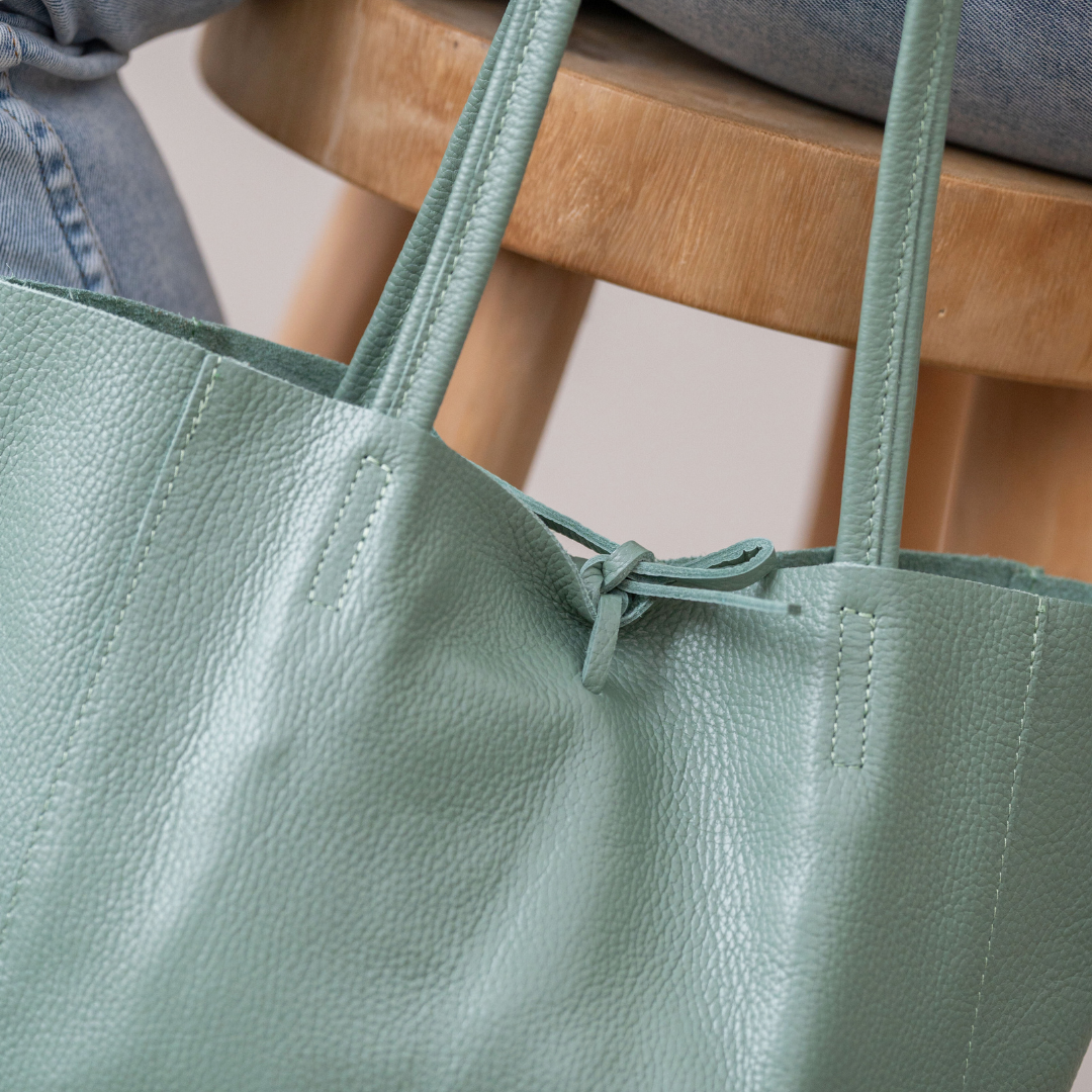 Shopper (leather) Liene | Sea green