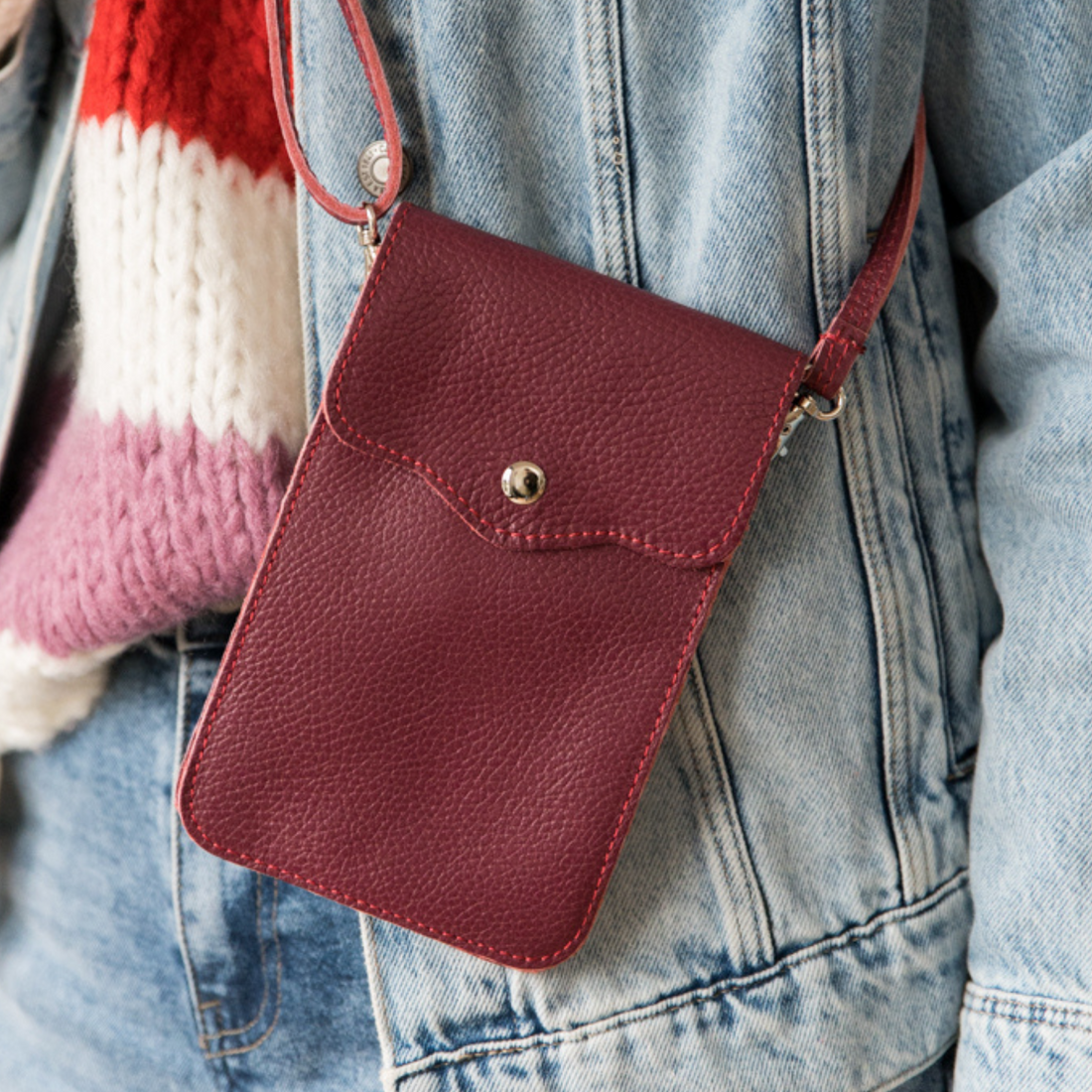 Telefoontasje Maike (leer) 2 vakken | Burgundy