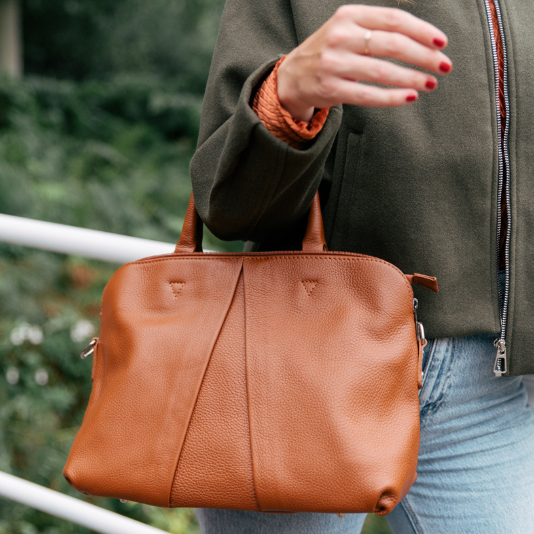 Hand / Shoulder bag Dione | Camel