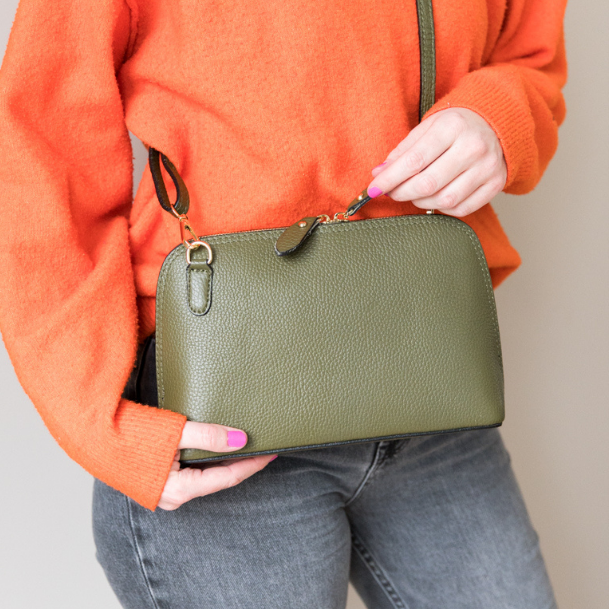 robyne | Olive