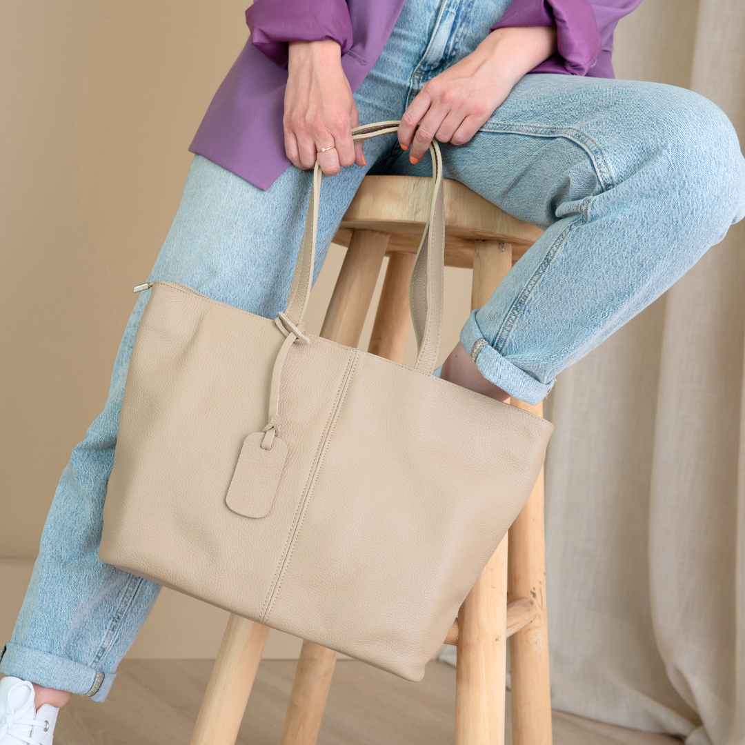 PRE ORDER WEEK 35 | Leder Shopper Diede | Licht Taupe