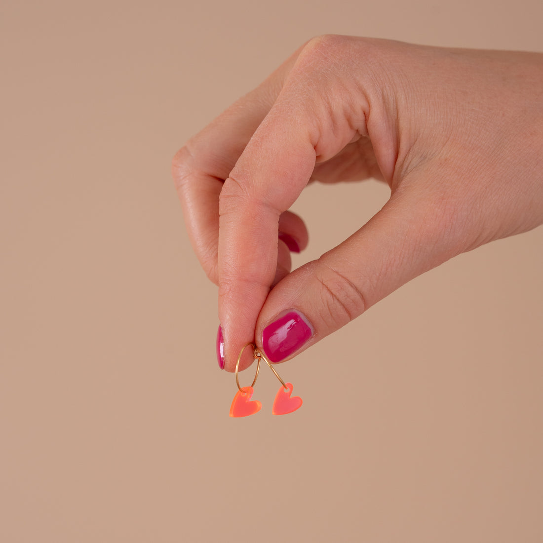 Oorbellen Hoops Lume Charms Confetti | Hearts - Neon Pink